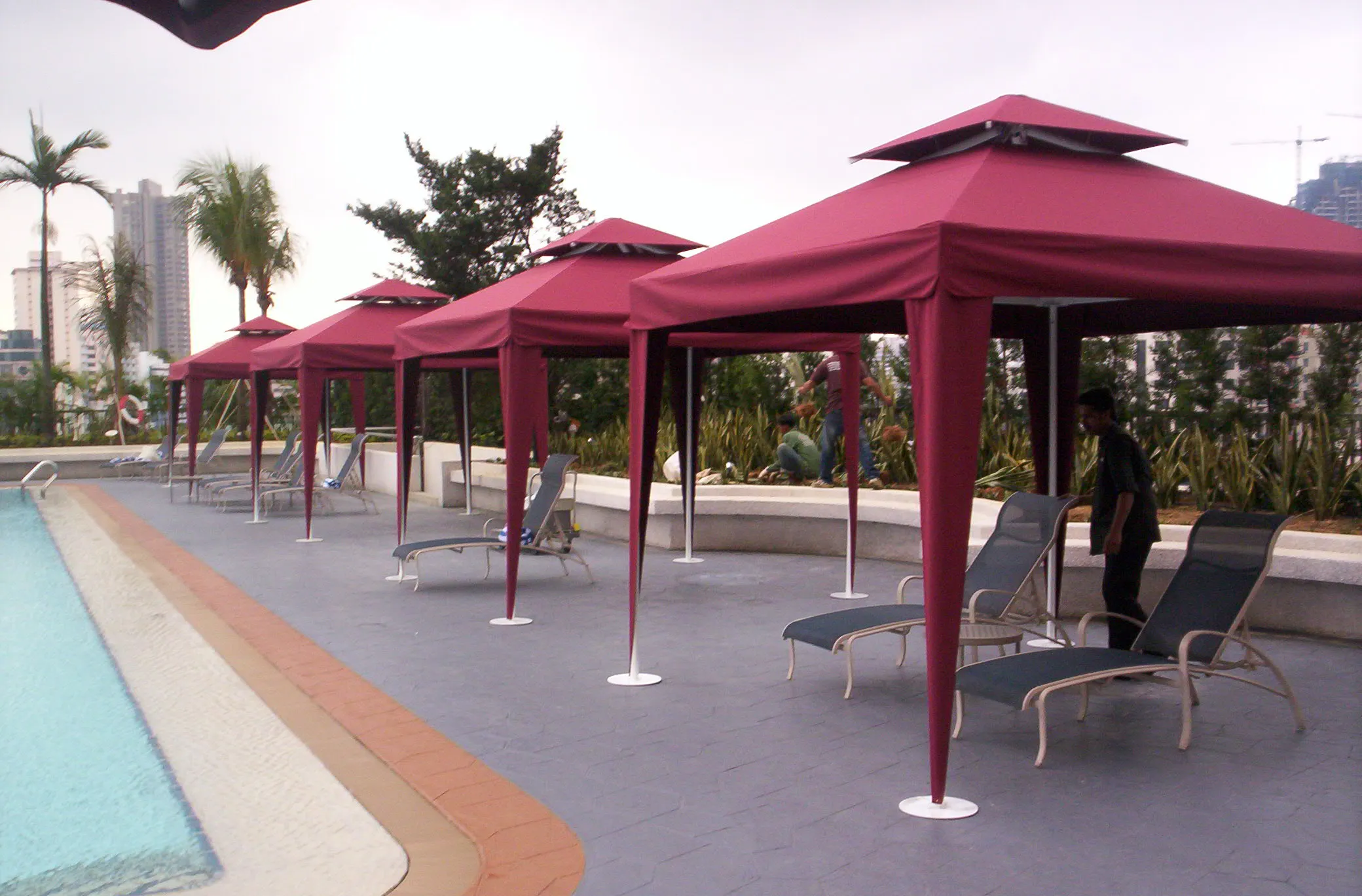 /src/assets/images/products/cabana/Cabana w Pole edges.jpg